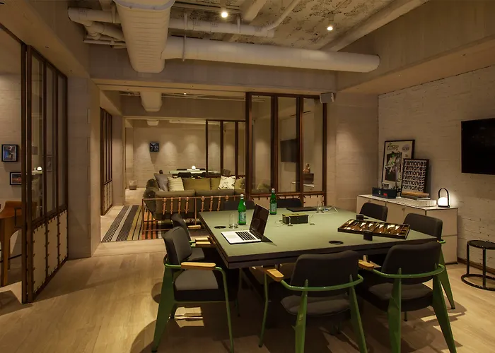 Hotel Moxy Nyc Times Square